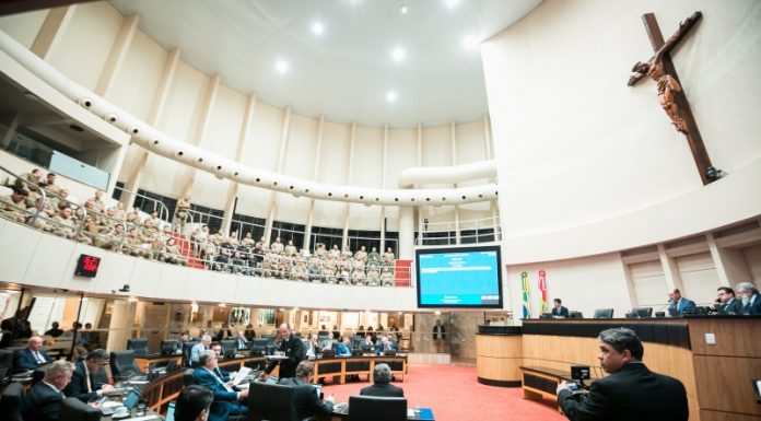 ALESC: PROJETOS AUTORIZAM GOVERNO DO ESTADO A ASSINAR CONTRATOS DE R$ 2,4 BILHÕES COM BANCO MUNDIAL