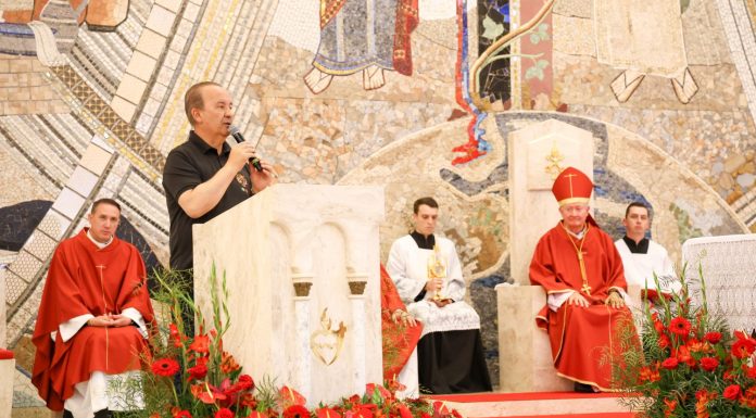 DECISÃO DO PAPA FRANCISCO OFICIALIZA A PRIMEIRA BASÍLICA EM SANTA CATARINA