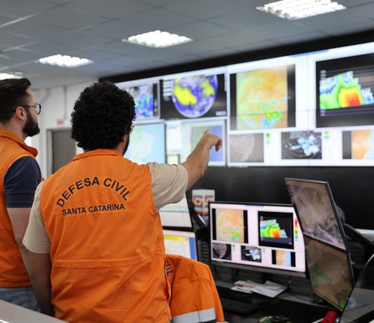 ALERTA GERAL DA DEFESA CIVIL: CHUVAS VOLUMOSAS E INUNDAÇÕES EM SANTA CATARINA