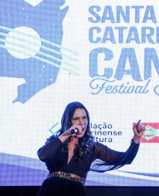 FESTIVAL SERTANEJO “SC CANTA”: SHOW EM FLORIANÓPOLIS NO DOMINGO VAI DEFINIR OS VENCEDORES