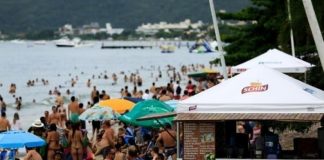 PREFEITURA DE FLORIANÓPOLIS REALIZA LEILÃO PARA INSTALAÇÃO DE QUIOSQUES NAS PRAIAS
