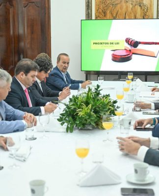 GOVERNO DE SC ENCAMINHA PARA ALESC PACOTE DE PROJETOS COM MEDIDAS TRIBUTÁRIAS