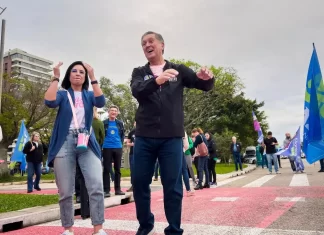 REELEITO EM FLORIANÓPOLIS: SESSÃO SOLENE NA ALESC VAI EMPOSSAR O PREFEITO TOPAZIO NETO