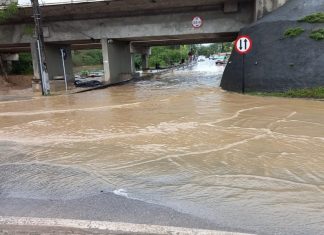 CHUVAS: PREFEITO EDUARDO FRECCIA DECRETA SITUAÇÃO DE EMERGÊNCIA EM PALHOÇA