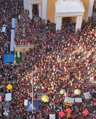 CARNAVAL FLORIPA 2025: PROGRAMAÇÃO NA ÁREA CENTRAL E BAIRROS DA CAPITAL
