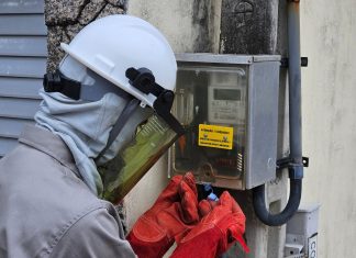 CONTROLE E ECONOMIA DE CONSUMO DE ENERGIA: CELESC INSTALA MEDIDORES INTELIGENTES