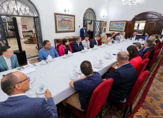 GOVERNO JORGINHO MELLO: “CONTAS EM DIA, DESPESAS SOB CONTROLE E LIVRE DO CHEQUE ESPECIAL”