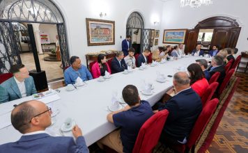 GOVERNO JORGINHO MELLO: “CONTAS EM DIA, DESPESAS SOB CONTROLE E LIVRE DO CHEQUE ESPECIAL”