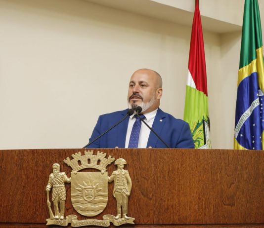 VEREADOR BERICÓ ASSUME A PRESIDÊNCIA DA CÂMARA MUNICIPAL DE FLORIANÓPOLIS