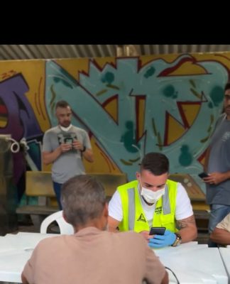 FLORIANÓPOLIS: MUTIRÃO DA CIDADANIA CADASTRA PESSOAS EM SITUAÇÃO DE RUA