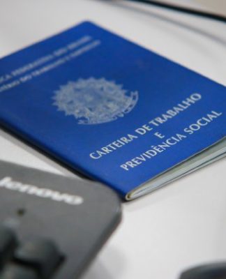 REFERÊNCIA NACIONAL: SANTA CATARINA OFERECE MAIS DE 9 MIL VAGAS DE EMPREGO