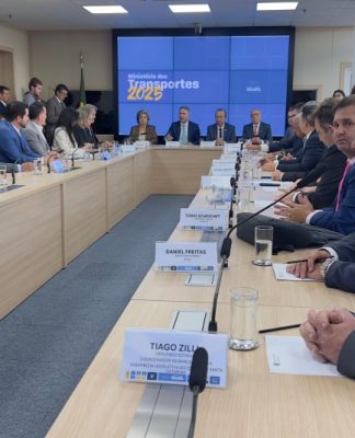 ALESC: AUDIÊNCIA EM BRASÍLIA TRATA DE SOLUÇÕES PARA OS GARGALOS DO TRÂNSITO NO MORRO DOS CAVALOS