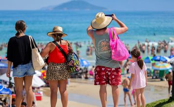 TURISMO EM ALTA: SANTA CATARINA RECEBE 492 MIL TURISTAS INTERNACIONAIS NOS PRIMEIROS 4 MESES DE 2025