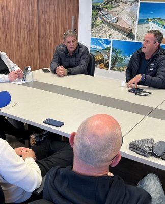 GUARDA DO EMBAÚ EM PALHOÇA: RESERVA MUNDIAL DO SURF