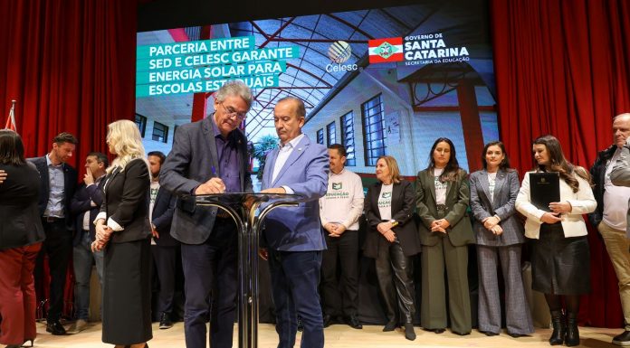 ENERGIA LIMPA ABASTECERÁ MAIS DE MIL ESCOLAS DE SC E GARANTE ECONOMIA DE R$ 2,3 MILHÕES