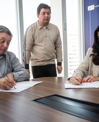 FLORIANÓPOLIS FIRMA PARCERIA INÉDITA COM O AIRBNB PARA FORTALECER TURISMO E ECONOMIA LOCAL