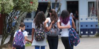 VOLTA ÀS AULAS EM SC: MAIS DE 520 MIL ALUNOS RETORNAM À REDE ESTADUAL COM FOCO EM QUALIDADE E INFRAESTRUTURA