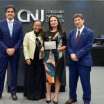 JUÍZA CATARINENSE RECEBE PRÊMIO NACIONAL DO CNJ POR DECISÃO EM DEFESA DE CRIANÇAS E ADOLESCENTES