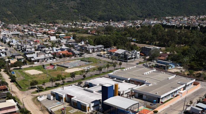 FLORIANÓPOLIS: COMUNIDADE DO RIO VERMELHO TERÁ RUA PAVIMENTADA E LIVRE DE ALAGAMENTOS EM ACESSO ÀS ESCOLAS