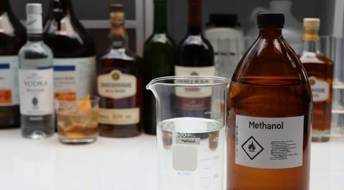 PROCON/SC ALERTA PARA RISCO DE BEBIDAS FALSIFICADAS COM METANOL