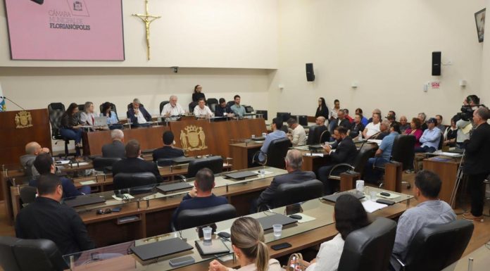 CÂMARA DE FLORIANÓPOLIS DEBATE SITUAÇÃO DE QUIOSQUES  E BUSCA SOLUÇÕES PARA REGULARIZAÇÃO