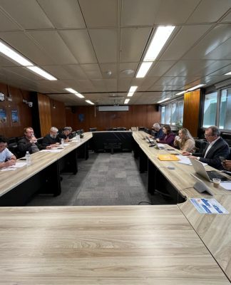 ACORDO COLETIVO: CELESC E SINDICATOS DEBATEM NEGOCIAÇÕES COM MEDIAÇÃO DO MPT