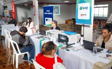 SINE IMPULSIONA MERCADO DE TRABALHO EM SC COM MAIS DE 20 FEIRÕES DE EMPREGO