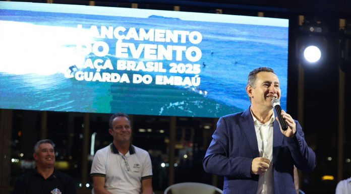 PALHOÇA OFICIALIZA ETAPA DA TAÇA BRASIL 2025 E PROJETA FUTURO COMO REFERÊNCIA MUNDIAL DO SURFE