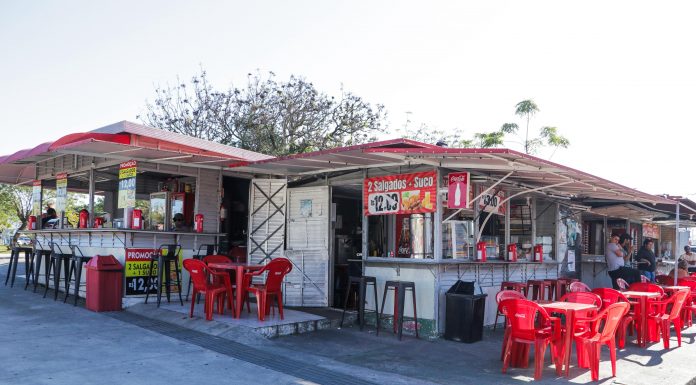 PREFEITURA INICIA DESOCUPAÇÃO DE QUIOSQUES IRREGULARES EM FLORIANÓPOLIS