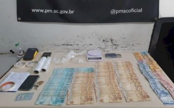PRISÃO EM JOINVILLE: HOMEM É DETIDO POR TRÁFICO DE DROGAS COM SISTEMA DE TELE-ENTREGA