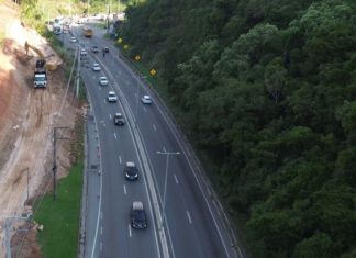 PREFEITURA DE FLORIANÓPOLIS E GOVERNO DO ESTADO ESTUDAM USO DA TERCEIRA FAIXA DA SC-401 PARA VEÍCULOS PESADOS