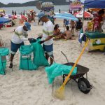 FLORIANÓPOLIS REFORÇA LIMPEZA PARA O VERÃO COM CONTRATAÇÃO RECORDE DE GARIS TEMPORÁRIOS