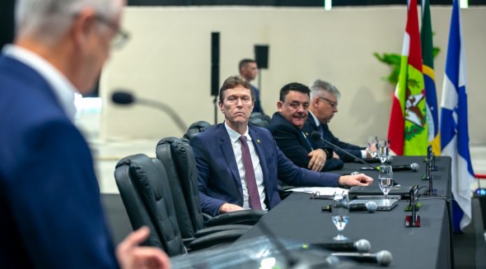 FETRANCESC DENUNCIA CAOS NA BR-101 NORTE E PREJUÍZOS BILIONÁRIOS AO TRANSPORTE EM SANTA CATARINA