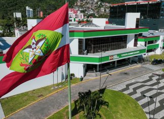 SEM AUMENTO DE IMPOSTOS: ORÇAMENTO DE SC PREVÊ CRESCIMENTO DE 10% NAS RECEITAS TOTAIS PARA 2026