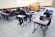 PRÊMIO RECONHECER MOTIVA ESCOLAS CATARINENSES DURANTE APLICAÇÃO DO SAEB