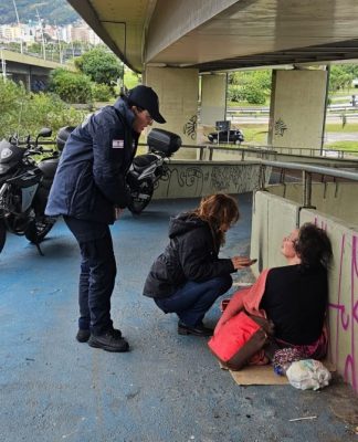 ACOLHIMENTO E REINTEGRAÇÃO SOCIAL: ESCOLA DE GOVERNO FORMA PRIMEIRA TURMA EM FLORIANÓPOLIS