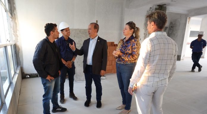 ESCOLA ADERBAL RAMOS DA SILVA SERÁ ENTREGUE ATÉ FEVEREIRO DE 2026