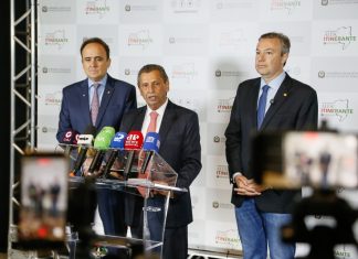 ALESC ITINERANTE APROXIMA O PARLAMENTO DA POPULAÇÃO E DEBATE DEMANDAS REGIONAIS DO VALE DO ITAJAÍ