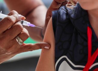 SANTA CATARINA LANÇA CAMPANHA PARA ATUALIZAR CADERNETAS DE VACINAÇÃO DE CRIANÇAS E ADOLESCENTES