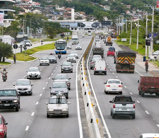 TRÂNSITO TERÁ ALTERAÇÕES EM FLORIANÓPOLIS NESTE DOMINGO POR CAUSA DE EVENTO ESPORTIVO