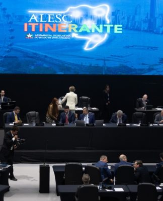 ALESC ITINERANTE ENCERRA OITAVA EDIÇÃO COM BALANÇO POSITIVO EM BALNEÁRIO CAMBORIÚ