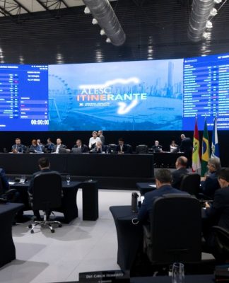 ALESC ITINERANTE APROVA 27 PROJETOS EM BALNEÁRIO CAMBORIÚ