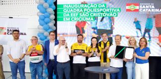 GOVERNADOR JORGINHO MELLO ENTREGA OBRAS EM ESCOLAS DO SUL E ANUNCIA NOVOS INVESTIMENTOS NA EDUCAÇÃO