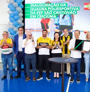 GOVERNADOR JORGINHO MELLO ENTREGA OBRAS EM ESCOLAS DO SUL E ANUNCIA NOVOS INVESTIMENTOS NA EDUCAÇÃO