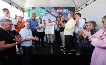 GOVERNADOR JORGINHO MELLO ENTREGA NOVA SUBESTAÇÃO DA CELESC E ANUNCIA R$ 9 MILHÕES PARA PROTEGER SANTO AMARO DA IMPERATRIZ