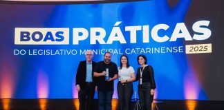 FLORIANÓPOLIS: BALCÃO DA CIDADANIA É DESTAQUE NO PRÊMIO BOAS PRÁTICAS 2025 DA UVESC