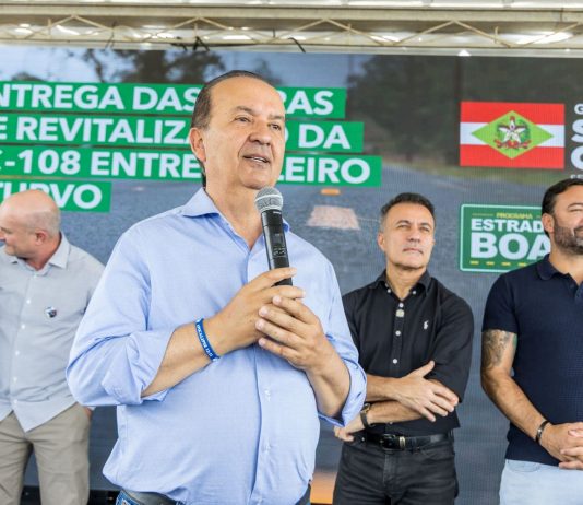 SC-108 REVITALIZADA: GOVERNADOR JORGINHO MELLO ENTREGA OBRA DE R$ 20 MILHÕES ENTRE MELEIRO E TURVO
