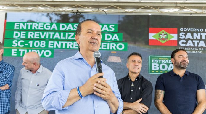 SC-108 REVITALIZADA: GOVERNADOR JORGINHO MELLO ENTREGA OBRA DE R$ 20 MILHÕES ENTRE MELEIRO E TURVO