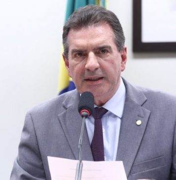 CÂMARA AVANÇA EM PROPOSTA QUE REFORÇA AUTONOMIA DOS MUNICÍPIOS SOBRE APLICATIVOS DE TRANSPORTE