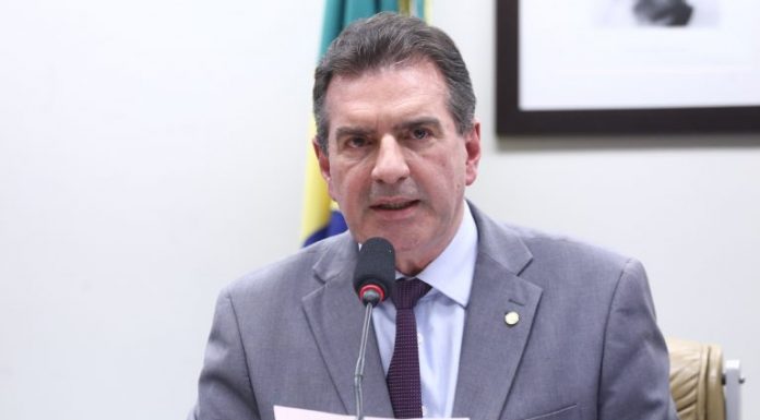 CÂMARA AVANÇA EM PROPOSTA QUE REFORÇA AUTONOMIA DOS MUNICÍPIOS SOBRE APLICATIVOS DE TRANSPORTE